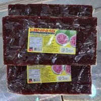 imagem de JARRA PLAST 1,8L C/ ESPREMEDOR REF 132
